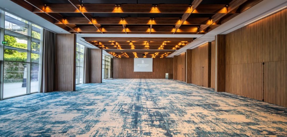 Renaissance Porto Lapa Hotel