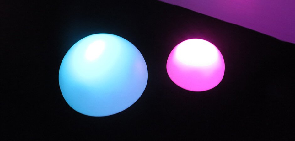 ½ Globe